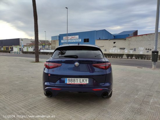 Alfa Romeo Stelvio 2.2 Diésel 154kW (210CV) Veloce Q4 Noviembre 2020 - Carcaixent