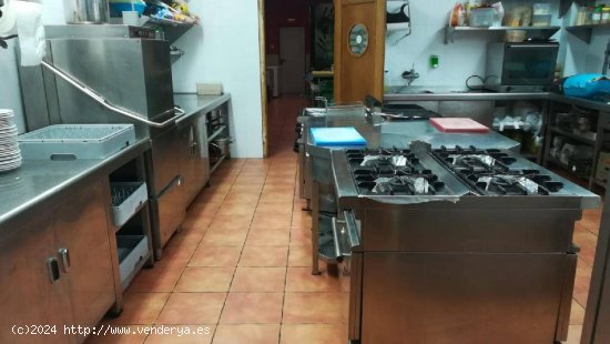 RESTAURANTE EN VENTA EN PLENO RENDIMIENTO. SIN TRASPASO