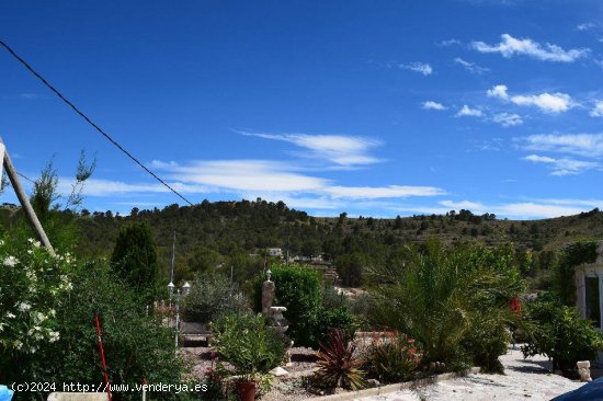  CHALET EN HONDON DE LAS NIEVES 