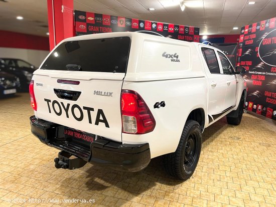 Toyota Hilux 2.4 D4D Cabina Doble GX 4x4 - Alcalá de Henares