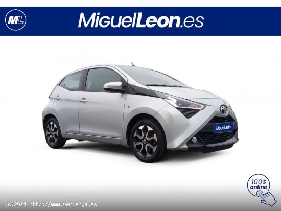 Toyota Aygo 1.0 70 x-play - Las Palmas de Gran Canaria