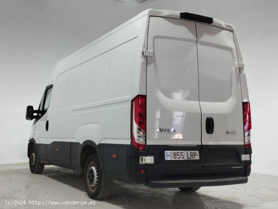 Iveco Daily 2.3 TD 35S 16 V - Alcalá de Guadaira