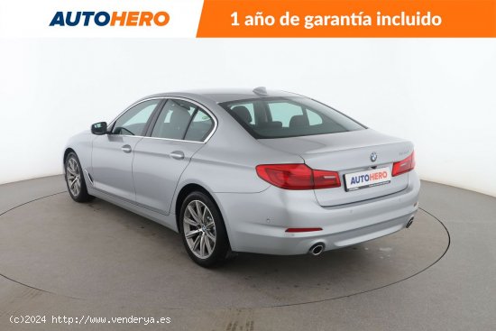 BMW Serie 5 520iA - 