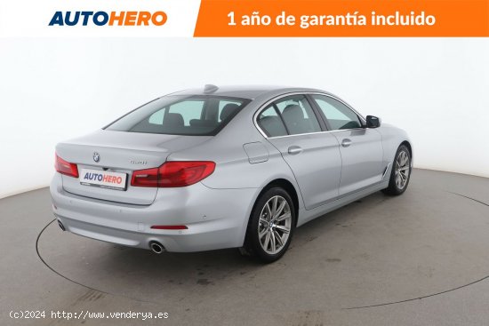 BMW Serie 5 520iA - 