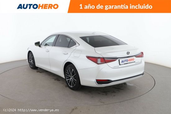 Lexus ES 300h Premium - 