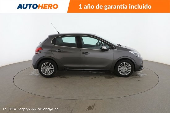 Peugeot 208 1.2 PureTech Allure - 