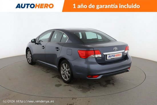 Toyota Avensis 1.8 Advance - 