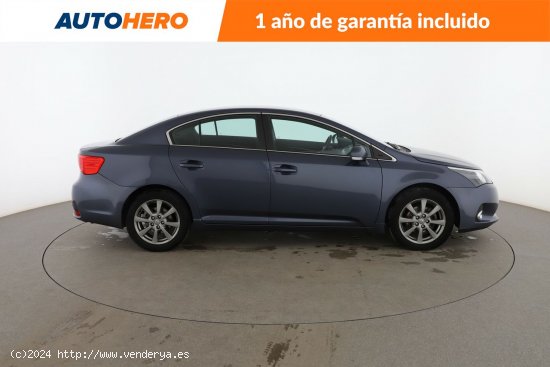 Toyota Avensis 1.8 Advance - 