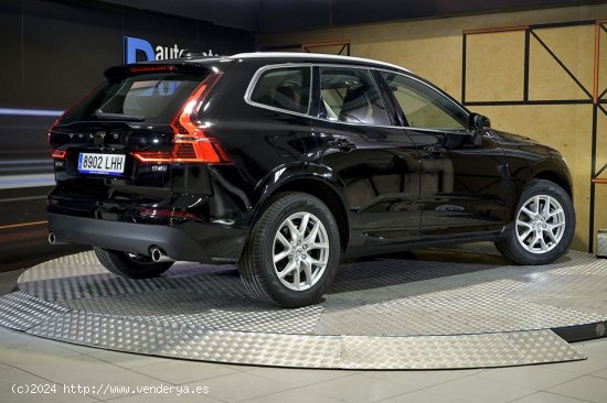 Volvo XC-60   2.0 B4 D AWD Momentum Auto - 