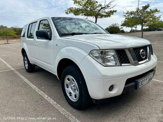 Nissan Pathfinder 2.5 DCI - 