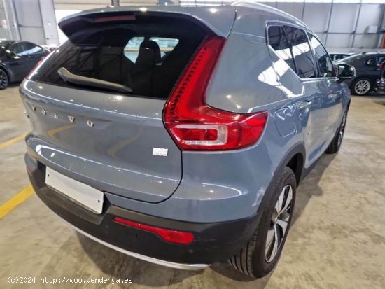 Volvo XC40 1.5 T5 Twin Inscription Auto - Navalcarnero