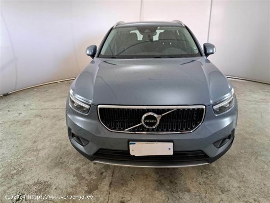 Volvo XC40 1.5 T5 Twin Momentum Auto - Navalcarnero