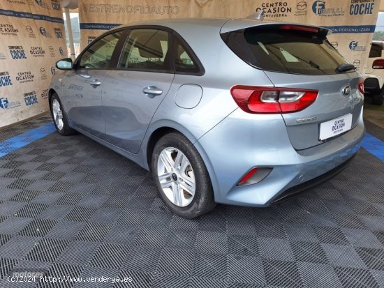 Kia Ceed 1.0 T-GDi  (120CV) Concept de 2022 con 75.631 Km por 16.300 EUR. en Pontevedra