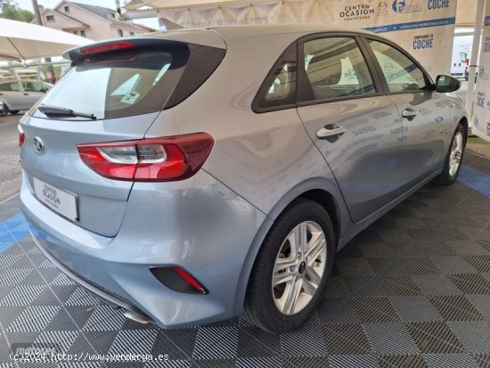 Kia Ceed 1.0 T-GDi  (120CV) Concept de 2022 con 75.631 Km por 16.300 EUR. en Pontevedra