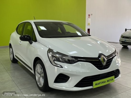 Renault Clio Intens TCe 90 (67kw) de 2021 con 51.000 Km por 14.800 EUR. en Malaga