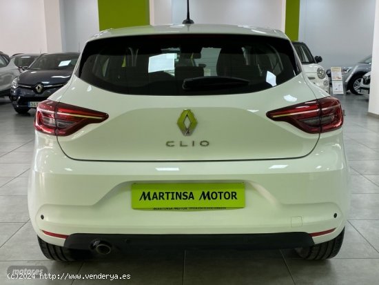 Renault Clio Intens TCe 90 (67kw) de 2021 con 51.000 Km por 14.800 EUR. en Malaga