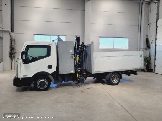 Nissan Cabstar con grua, pluma de 2017 con 304.052 Km por 25.990 EUR. en Valencia