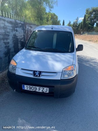 Peugeot Partner 170c HDI 75 de 2008 con 260.000 Km por 3.500 EUR. en Alicante