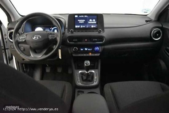 Hyundai Kona 1.0 TGDI Maxx 4x2 de 2023 con 20.900 Km por 19.900 EUR. en Alicante