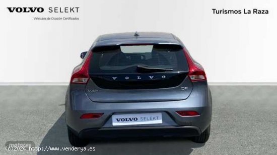 Volvo V 40 V40 Kinetic D2 de 2018 con 103.176 Km por 15.400 EUR. en Sevilla