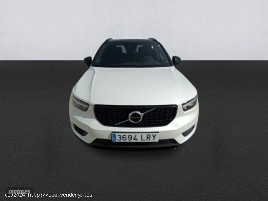 Volvo XC40 XC40 R-Design, B4 AWD mild hybrid (gasolina) de 2021 con 37.185 Km por 36.490 EUR. en Hue