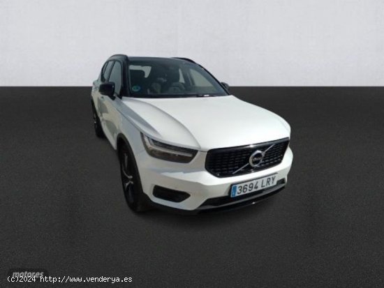 Volvo XC40 XC40 R-Design, B4 AWD mild hybrid (gasolina) de 2021 con 37.185 Km por 36.490 EUR. en Hue