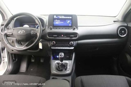 Hyundai Kona 1.0 TGDI Maxx 4x2 de 2023 con 21.100 Km por 19.900 EUR. en Alicante