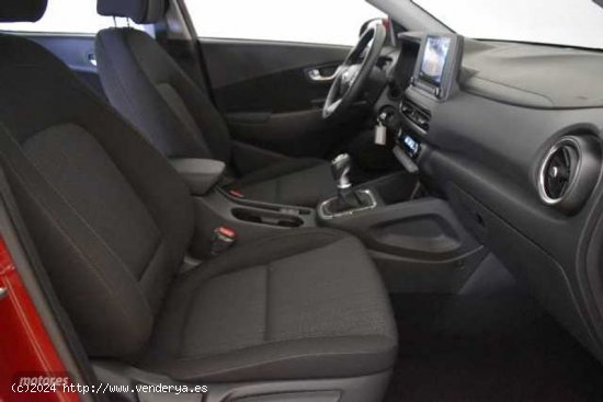 Hyundai Kona 1.0 TGDI Maxx 4x2 de 2023 con 18.700 Km por 19.900 EUR. en Alicante