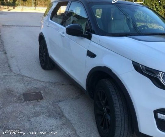 Land Rover Discovery Sport 2.0D TD4 150kW AWD Auto MHEV Dynamic SE de 2017 con 105.000 Km por 17.000