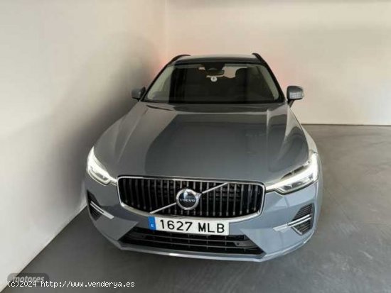 Volvo XC 60 XC60 Core, B4 Semihibrido, Diesel de 2023 con 21.125 Km por 46.800 EUR. en Badajoz