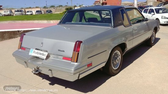 Oldsmobile Cutlass Supreme 5.7 v8 de 1981 con 106.376 Km por 6.900 EUR. en Madrid