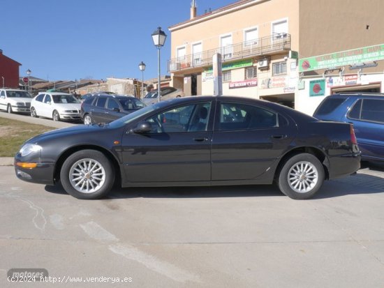 Chrysler 300 M 2.7 V6 24V de 1999 con 165.297 Km por 3.900 EUR. en Madrid