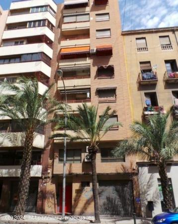 Local y oficina en venta en Avenida Benito Perez Galdós, 03004, Alicante (Alicante) - ALICANTE