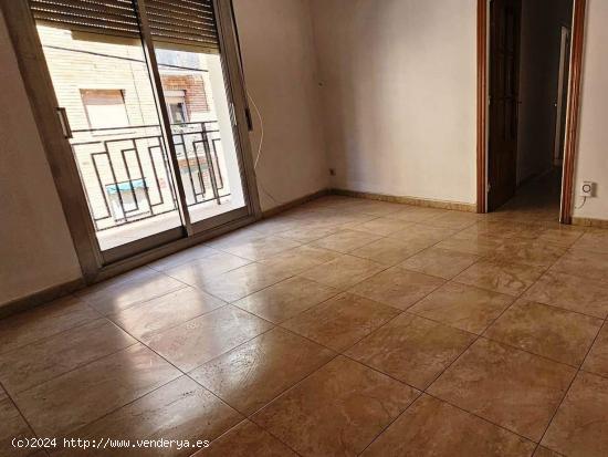 Piso a la venta en Nou Barris, Barcelona. FINANCIACIÓN HASTA 100 %. - BARCELONA