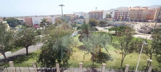  Piso en el Centro de Telde. Zona La Barranquera. Vistas directas al parque. - LAS PALMAS 