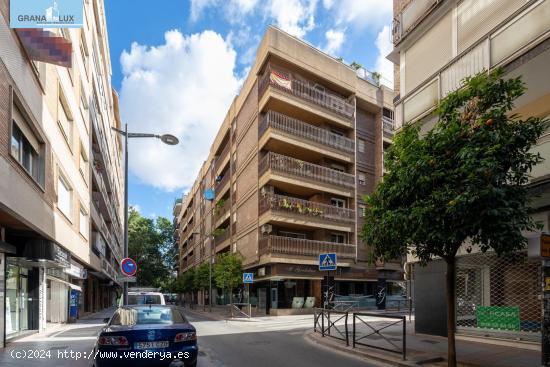 Duplex con garaje opcional en el centro de Granada. - GRANADA