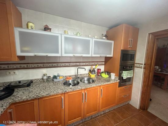 ¡¡GRAN CASA DE 178 M2. EN LA CHICA CARLOTA!! - CORDOBA