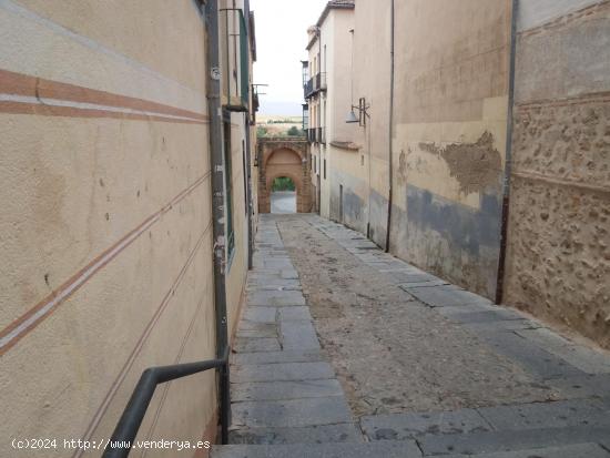 VENTA DE EDIFICIO EN EL CASCO HISTORICO. - SEGOVIA