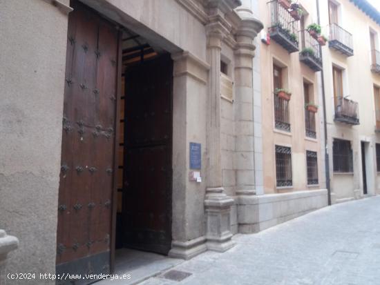 VENTA DE EDIFICIO EN EL CASCO HISTORICO. - SEGOVIA