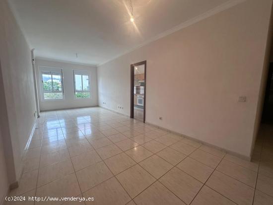 Piso en venta en Vecindario - LAS PALMAS