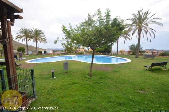 SE VENDE BUINGALOW ADOSADO DE TRES DORMITORIOS CON GARAJE EN BALCON DE FINESTRAT - ALICANTE