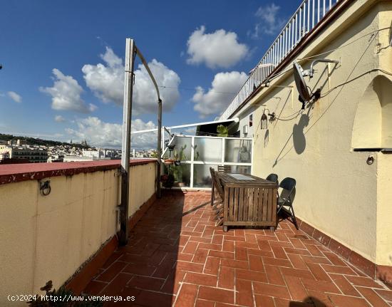  Increible Ático con terraza y vistas al mar, al puerto, Montjuic y Tibidabo Terraza de 45m2 - BARCE 