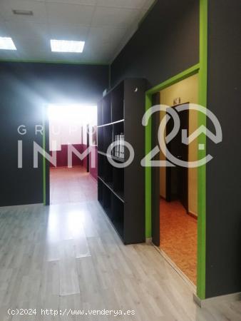 VENDE ESTUPENDO LOCAL COMERCIAL CON MUCHAS POSIBILIDADES DE NEGOCIO - VALENCIA