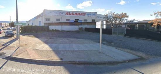 Amplia Nave Industrial - MURCIA