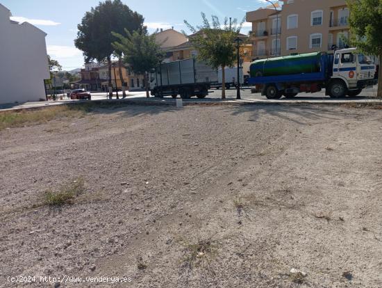 SOLARES URBANIZABLES JUNTO A AVENIDA ANDALUCÍA DE VÉLEZ RUBIO - ALMERIA