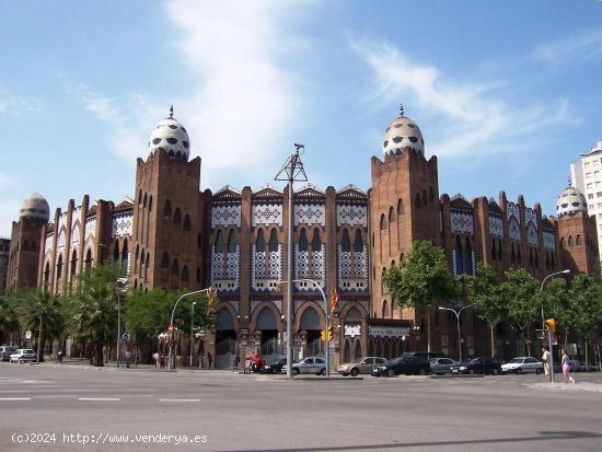 LOCAL EN RENTABILIDAD EN BARCELONA - BARCELONA