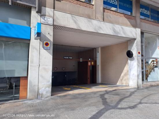  VENTA DE 3 Plazas de Parking en la Calle Entenza/Josep Tarradellas - BARCELONA 