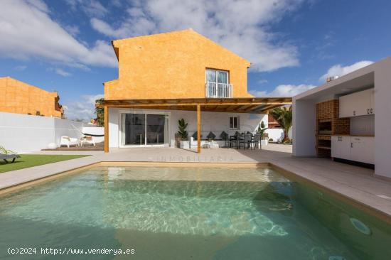 Chalet adosado de lujo en venta en Corralejo - LAS PALMAS