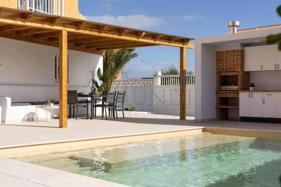 Chalet adosado de lujo en venta en Corralejo - LAS PALMAS