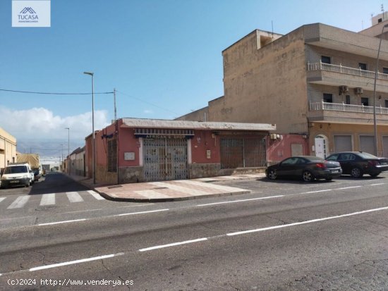 Local comercial en Venta en Roquetas De Mar Almería